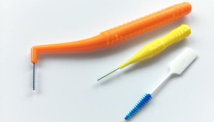 歯間ブラシ3本の写真